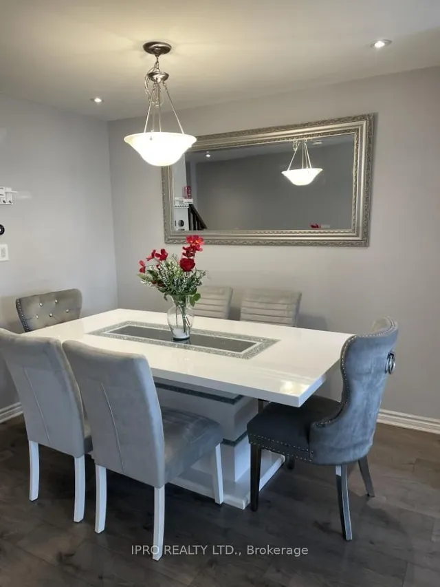 Additional image 7 of 1142 Duignan Cres