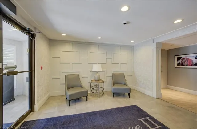 Additional image 22 of 10 Ellen St Unit 204