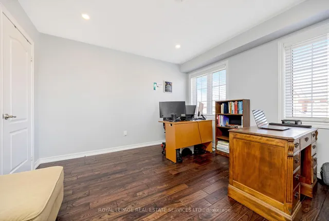 Additional image 25 of 606 Nairn Circ