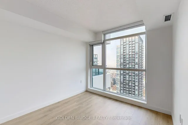 Additional image 13 of 38 Widmer St Unit 4211