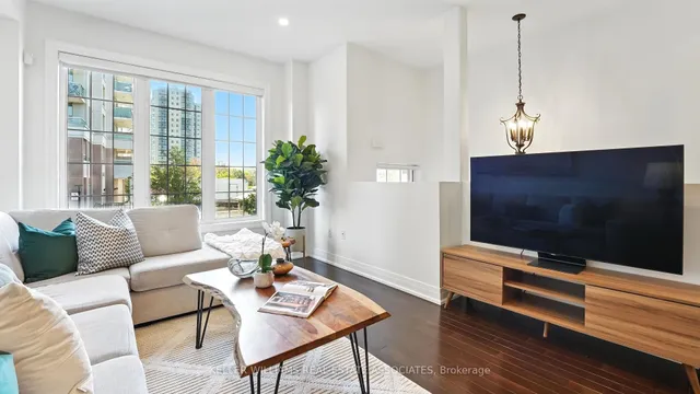 Additional image 4 of 1355 Rathburn Rd Unit 35