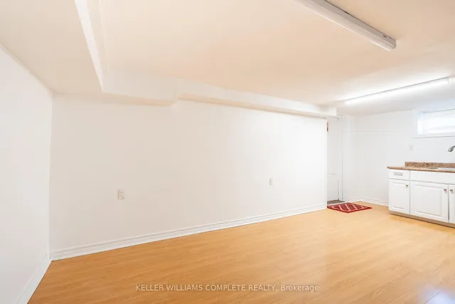 Additional image 43 of 149 Strathcona Ave