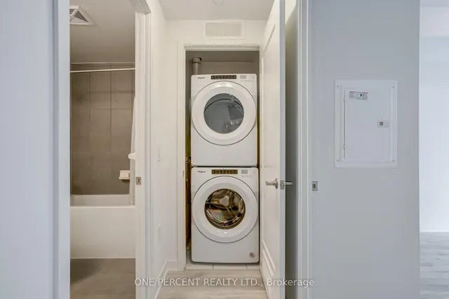 Additional image 31 of 121 Lower Sherbourne St Unit 843D