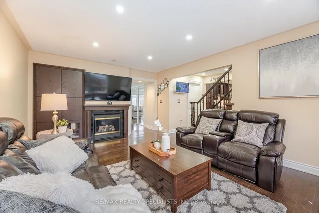 Additional image 14 of 11 Redcastle St