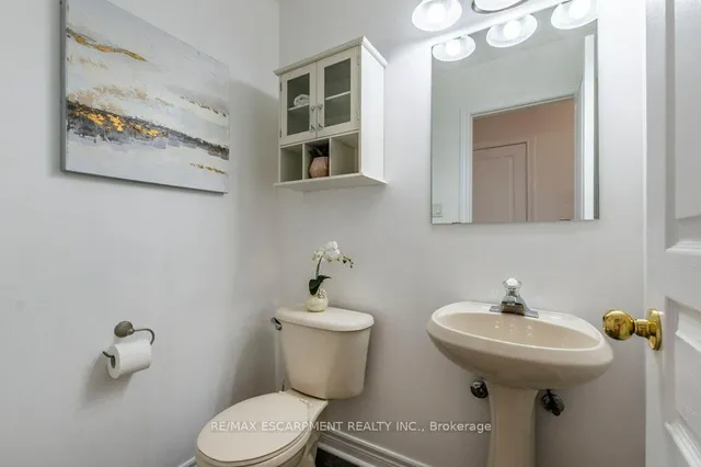 Additional image 22 of 8 Hackney Crt