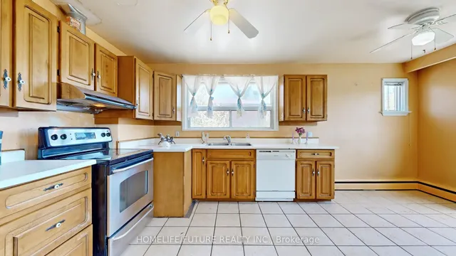 Additional image 11 of 164 Bertrand Ave