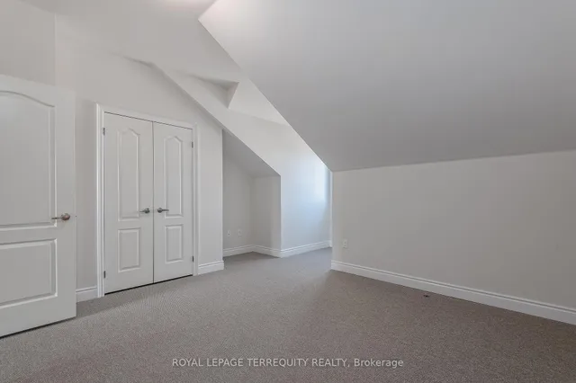 Additional image 31 of 37 Shires Lane