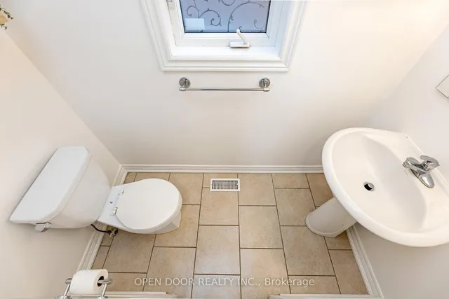 Additional image 17 of 221 Bussel Cres