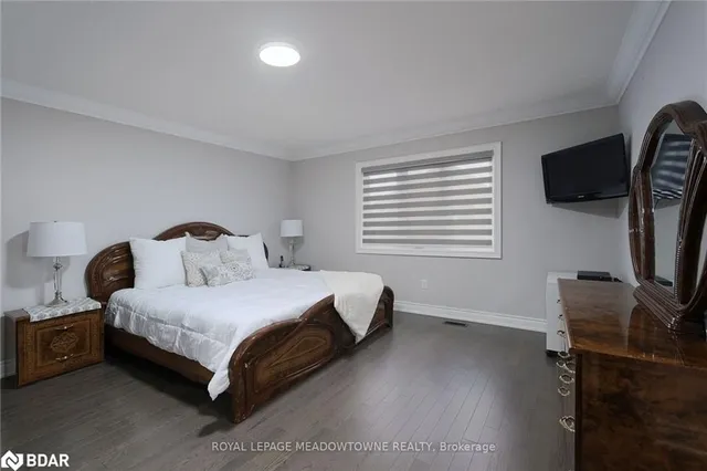 Additional image 22 of 42 Ferdinand Dr