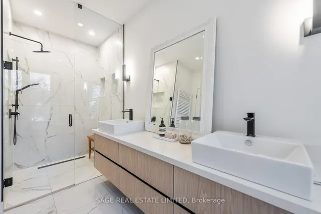 Additional image 35 of 9 Lionel Heights Cres