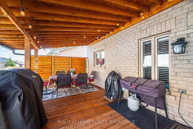 Additional image 44 of 105 Royal West Dr