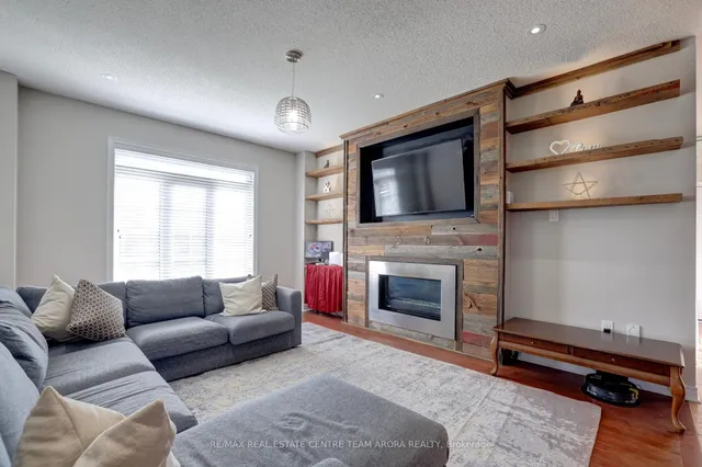 Additional image 13 of 61 Sky Harbour Dr