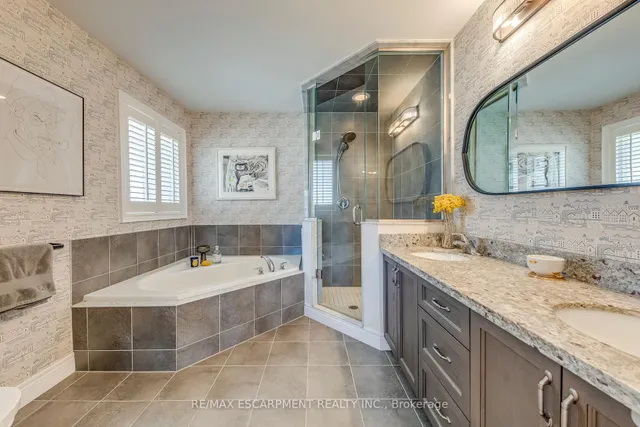 Additional image 28 of 12 Riva Crt