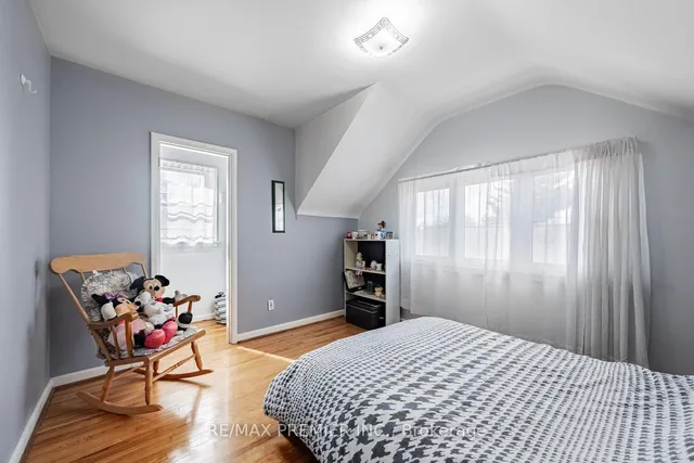 Additional image 12 of 32 Genthorn Ave