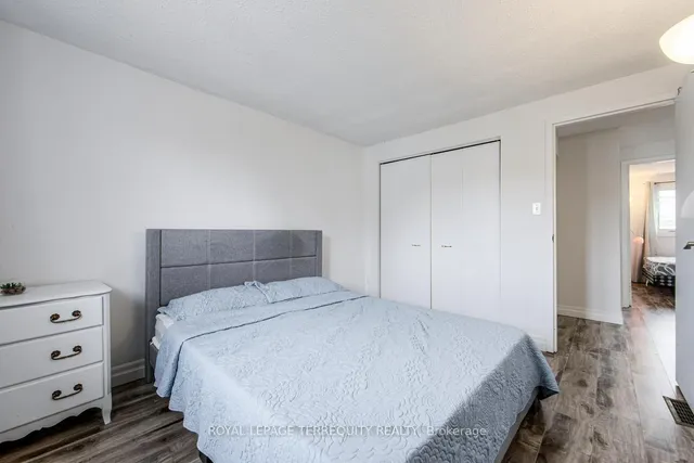 Additional image 20 of 33 Rochelle Ave Unit 51