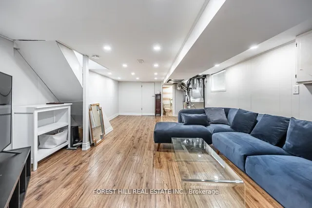 Additional image 30 of 84 Earlscourt Ave