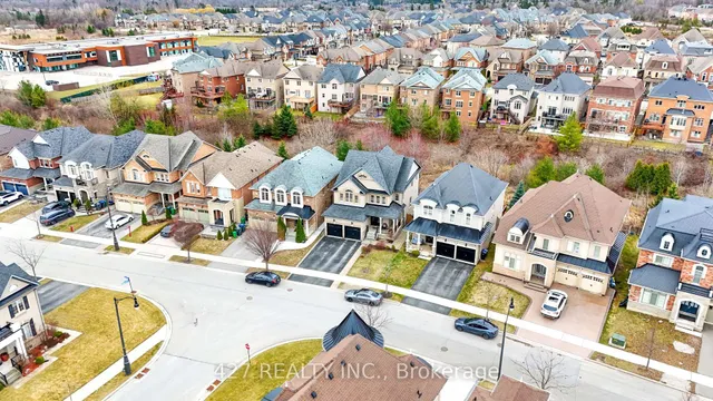 Additional image 46 of 38 Intrigue Tr