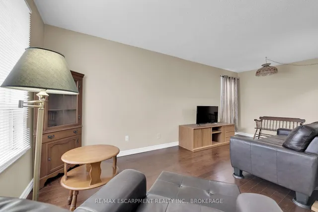 Additional image 14 of 164 Campbell Ave