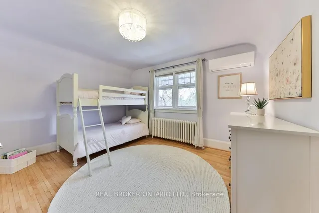 Additional image 21 of 542 Cumberland Ave