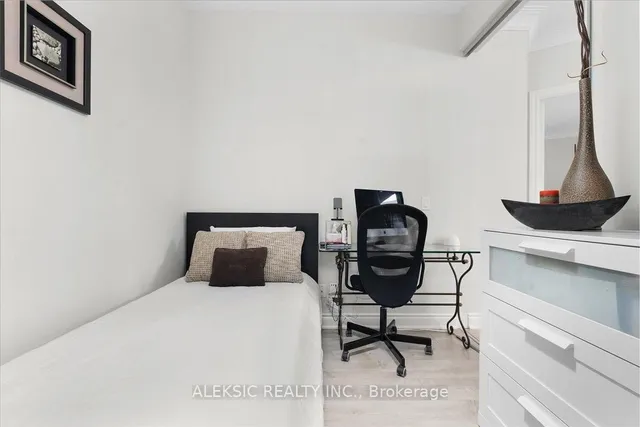 Additional image 10 of 80 Marine Parade Dr Unit 235