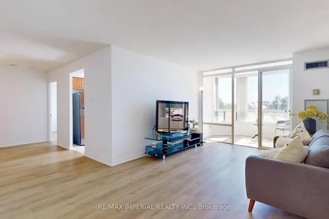 Additional image 5 of 330 Alton Towers Circ Unit 210