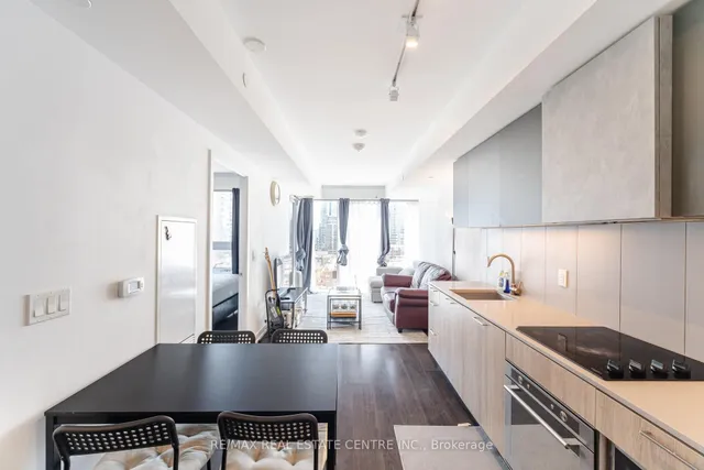 Additional image 2 of 19 Western Battery Rd Unit 1012