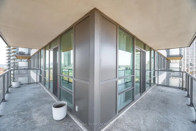 Additional image 27 of 15 Legion Rd Unit 1404