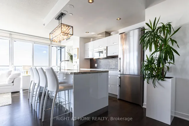 Additional image 19 of 88 Park Lawn Rd Unit 2605