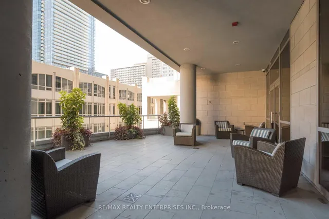 Additional image 38 of 763 Bay St Unit 404