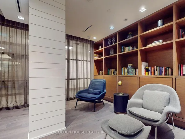 Additional image 10 of 55 Merchants' Wharf N/A Unit 1023