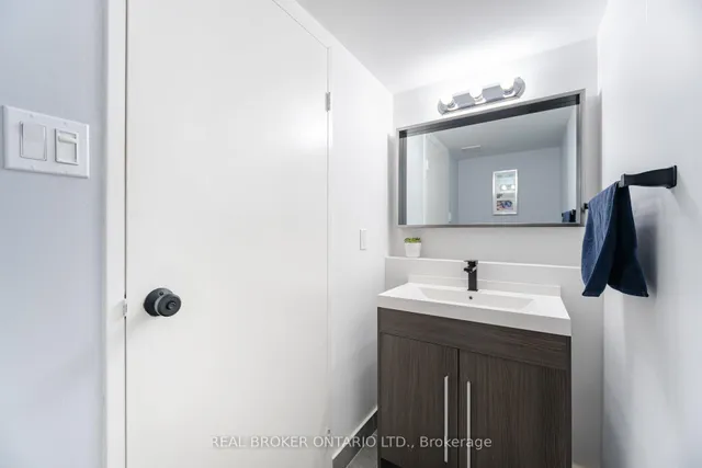 Additional image 11 of 475 The West Mall N/A Unit 717