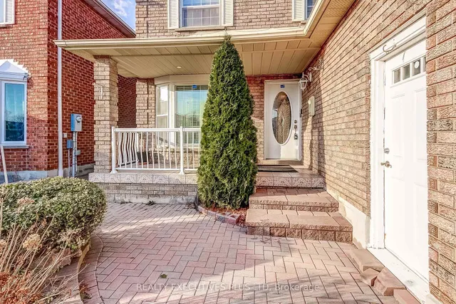 Additional image 2 of 206 Vodden St