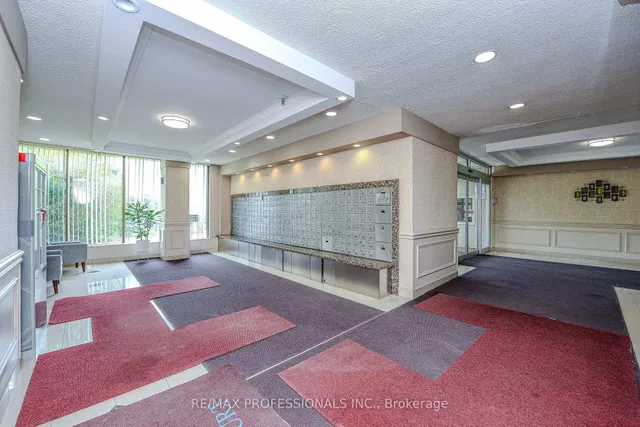 Additional image 6 of 362 The East Mall N/A Unit 302