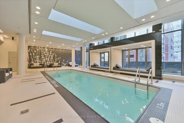 Additional image 31 of 770 Bay St Unit PH201