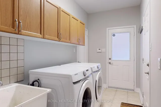 Additional image 18 of 22 Tawnberry Circ