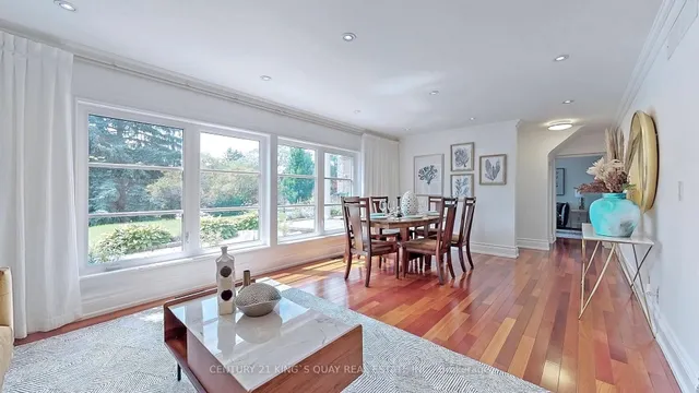 Additional image 12 of 21 Rialto Dr