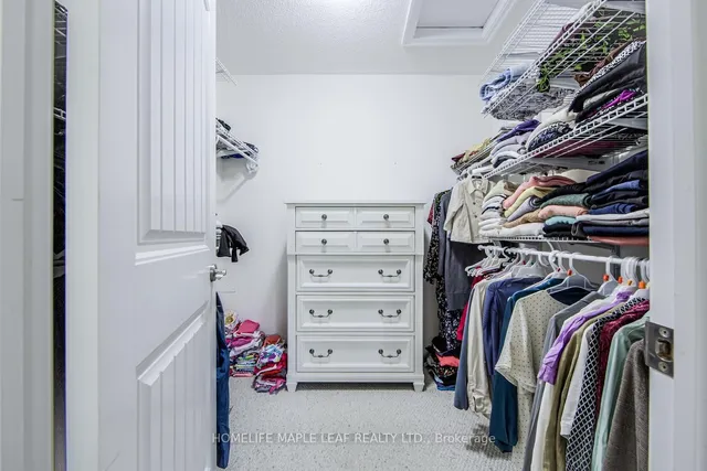 Additional image 29 of 118 Kendall Dr