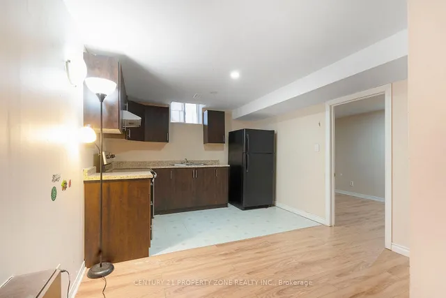 Additional image 30 of 21 Lockwood Rd