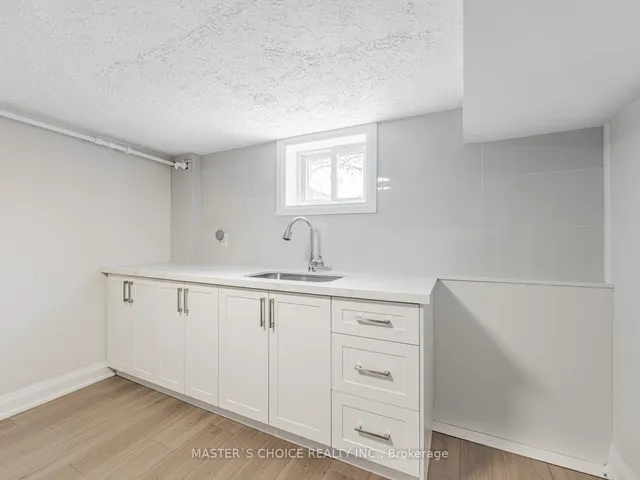 Additional image 36 of 127 Highfield Rd