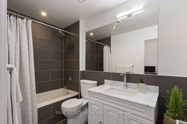 Additional image 24 of 319 Carlaw Ave Unit 601