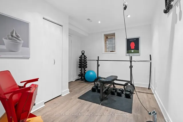 Additional image 33 of 95 Bedford Park Ave