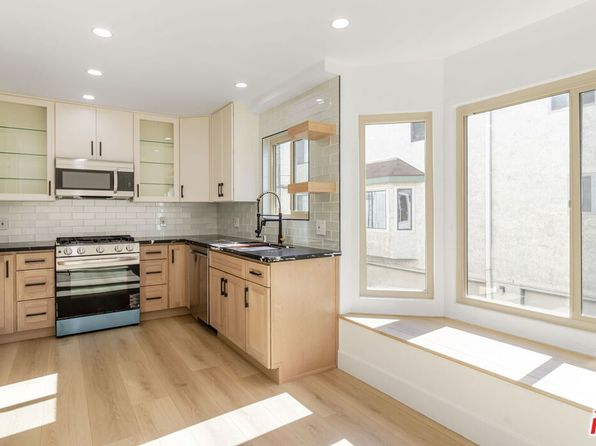 7550 Zombar Ave APT 2, Van Nuys, CA 91406