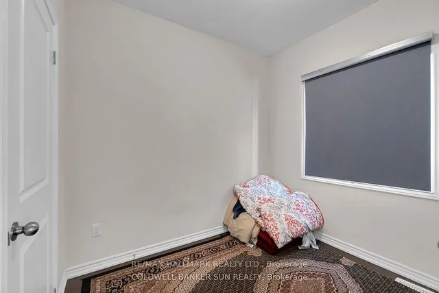 Additional image 33 of 42 Donald Ficht Cres