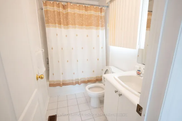 Additional image 34 of 24 Tobosa Tr