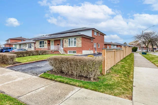 Additional image 2 of 6899 Darcel Ave