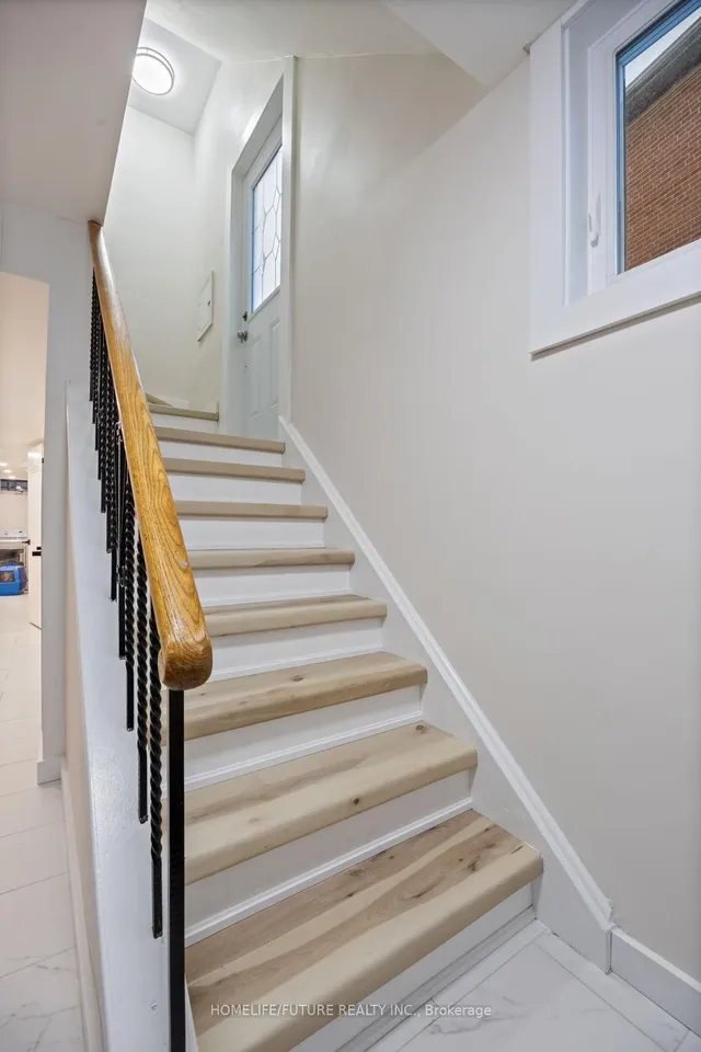 Additional image 28 of 71 Hagar Ave