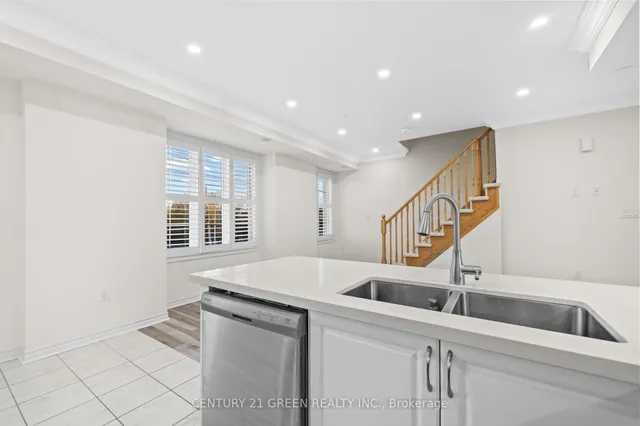 Additional image 25 of 383 Dundas St Unit 51