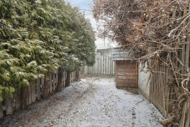 Additional image 30 of 61 Mercury Rd