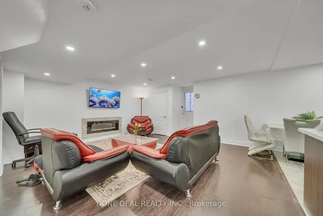 Additional image 38 of 10 Lola Cres