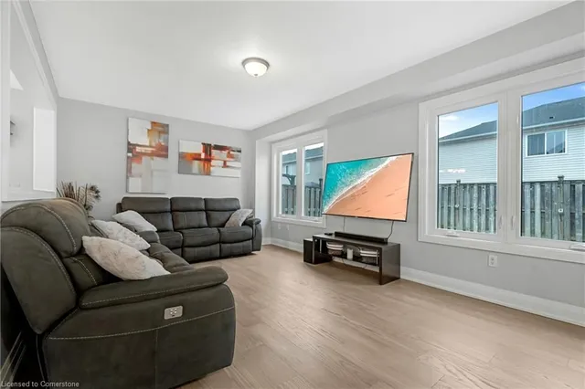 Additional image 12 of 158 Voyager Pass